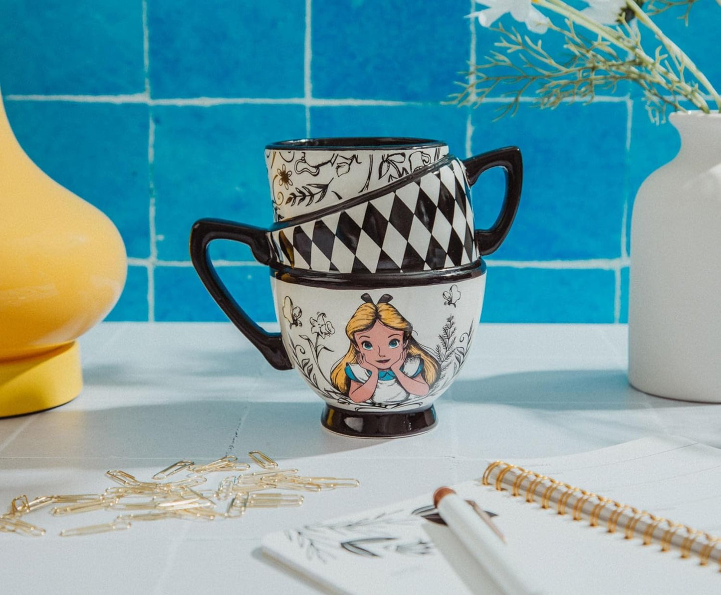 ALICE IN WONDERLAND - Disney Alice in Wonderland Stacked Teacups Sculpted Ceramic Mug